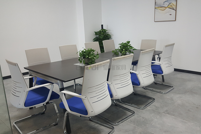深港国际办公家具规划案例-会议桌 白色高配置会议椅-04.jpg